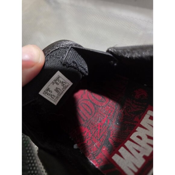 Vans Unisex X Marvel Leather Slip-On Shoes Black Widow Women's 8 Men's 6.5 - Picture 7 of 7